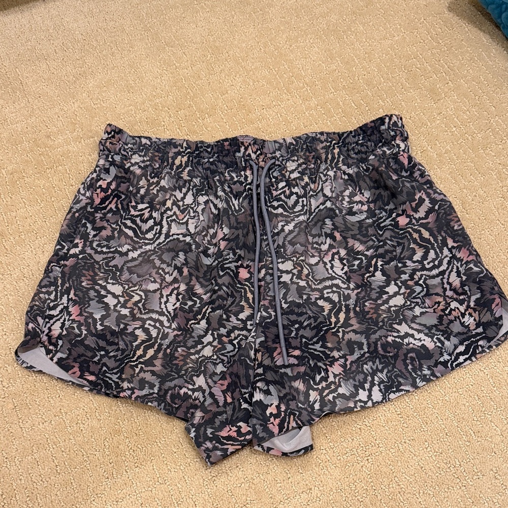 Athleta Black and Pink Patterned Crossroads Athletic Shorts
